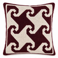 Coussin décoratif géométrique en bordeaux et beige 45x45cm